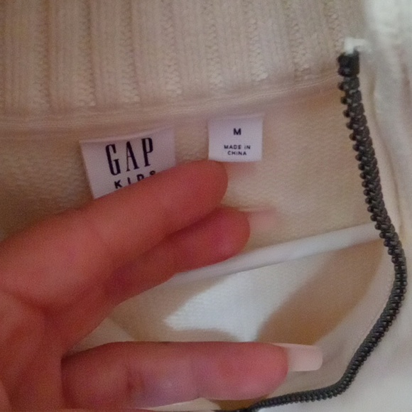 Girls Faux Fur Vest - Picture 2 of 4